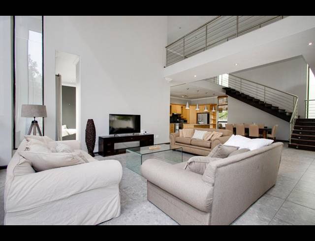 3 BEDROOM PROPERTY TO RENT IN BRYANSTON